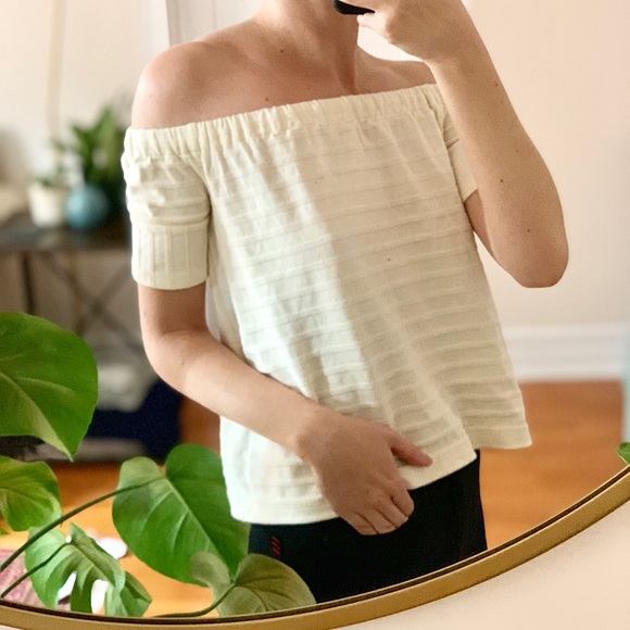Madewell Tops - ⚡️⬇️⚡️Madewell Cream Textured off-the-shoulder Top